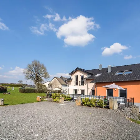 Holiday home Dreamy In With Terrace Ellscheid