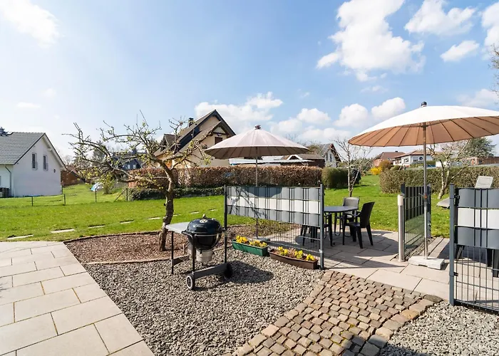 Vakantiehuis Dreamy In With Terrace Ellscheid